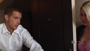 Angela Attison squirt in bath