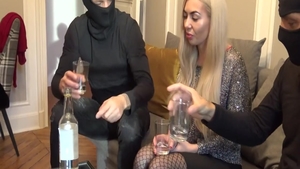 Busty babe Isabella Clark feels in need of orgy