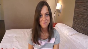 Young and big ass Foxy Di pussy eating in hotel