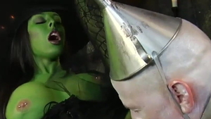 Cumshot alongside MILF