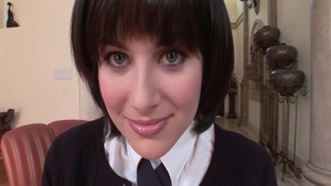 Sex pretty babe Ellie Idol