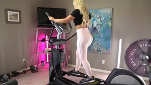 Perfect body Rharri Rhond pussy fucking