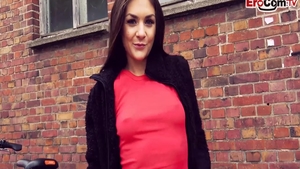 Deutsch brunette wishes for gonzo pussy sex