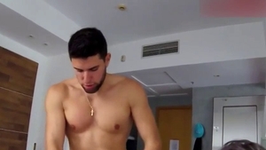 Wet latina amateur feels the need for the best sex