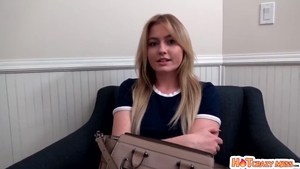 Teen chick got nailed at the casting