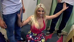 Fuck Team 5 - French Angell Summers got her pussy pounded