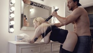 blonde Hadley Haze With large Natural mangos Gives A oral sex And gets A Hard pound